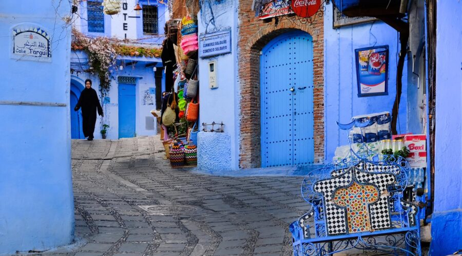 Marrakech to Chefchaouen 4-Day Tour Via Sahara Desert